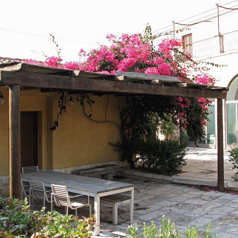 Villa Carcano Trani Habitación foto
